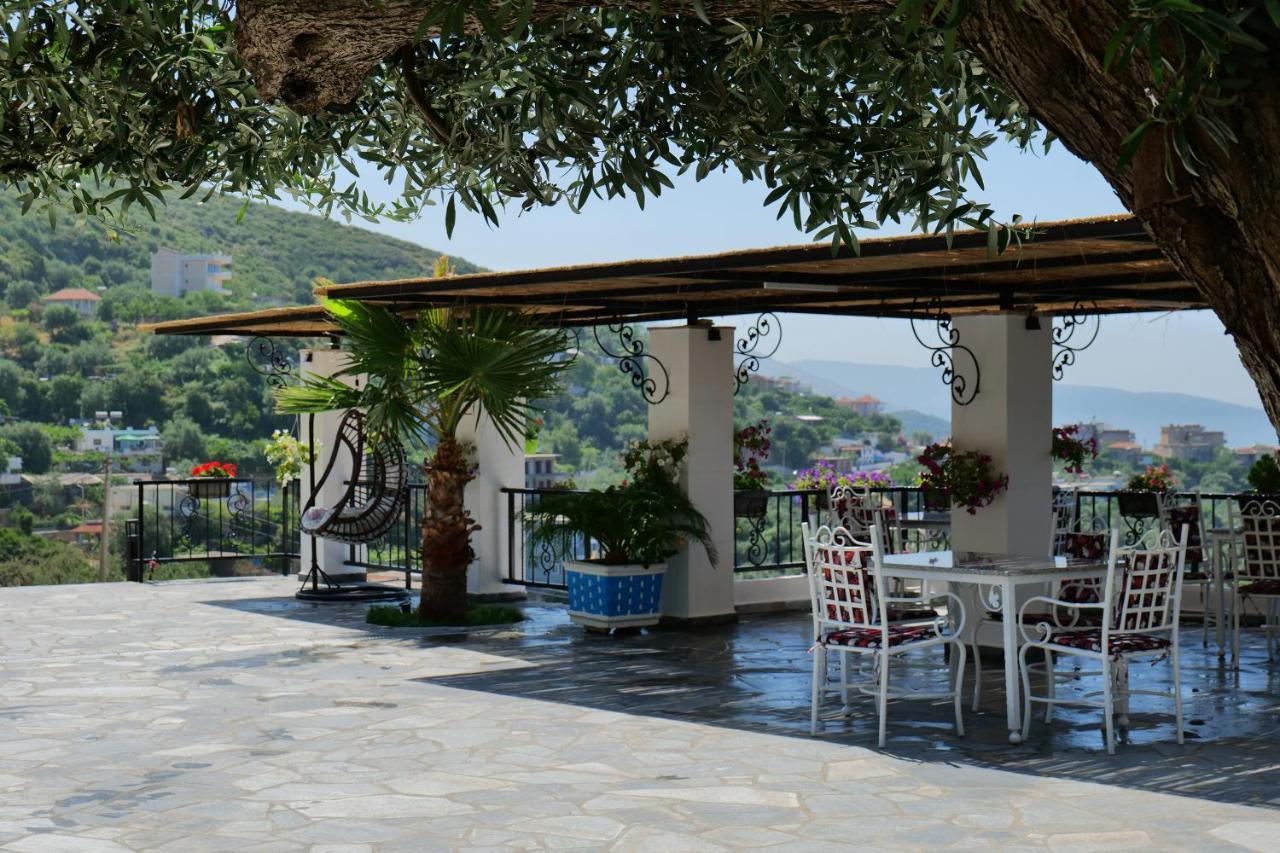 Hotel Panorama Piqeras Exterior photo