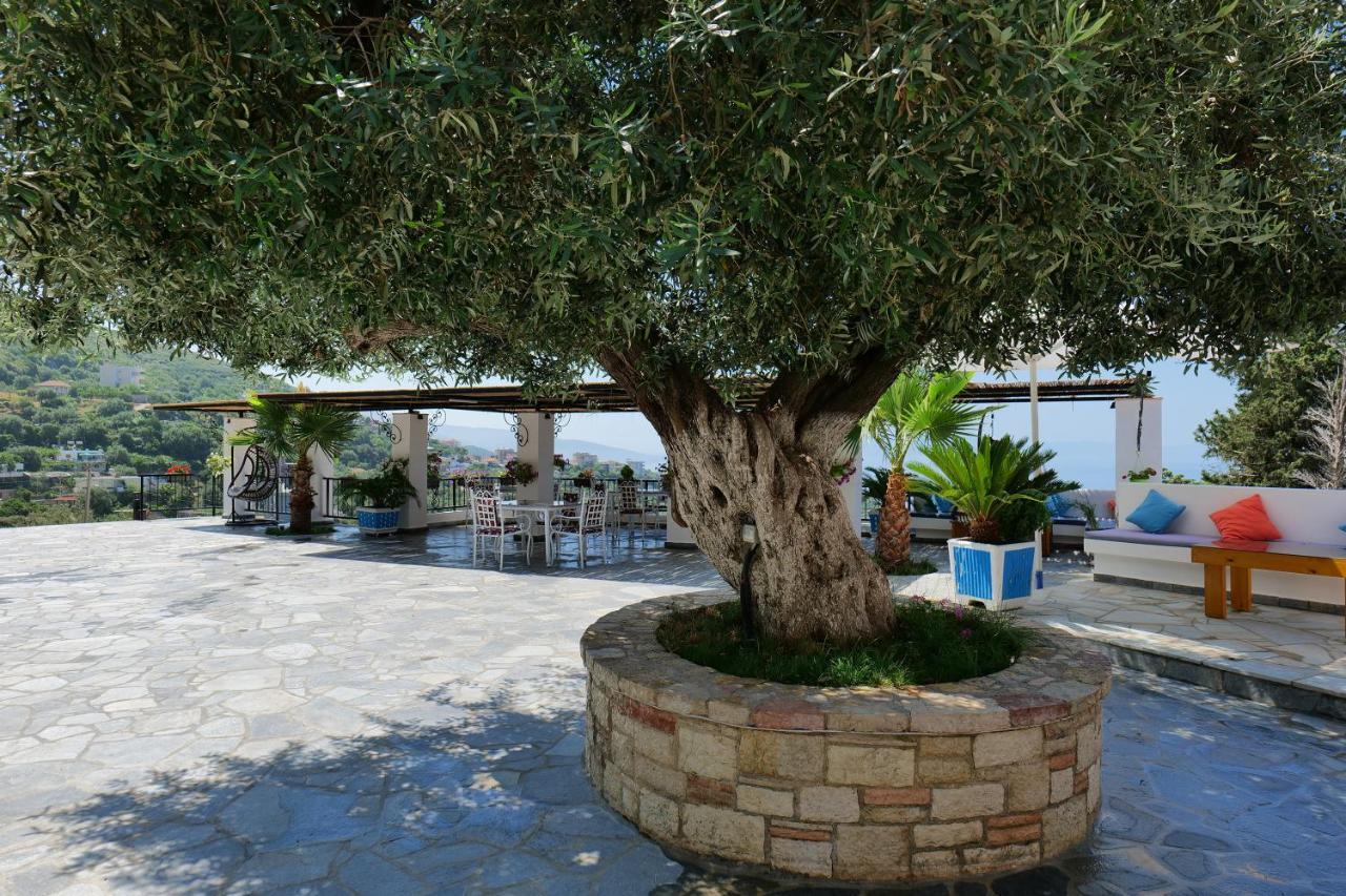 Hotel Panorama Piqeras Exterior photo